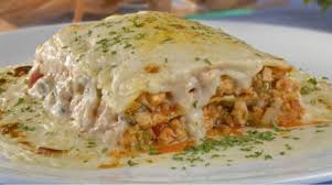 Lasaña Holandesa (Pollo, tocineta y maíz)