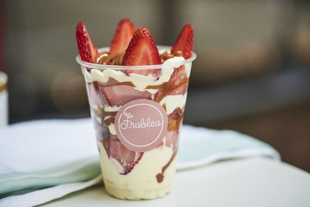 Fresas con Crema y Arequipe