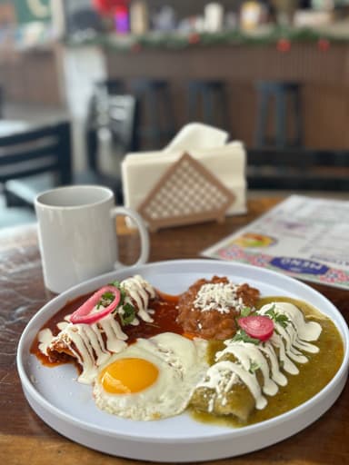 Enchiladas Divorciadas