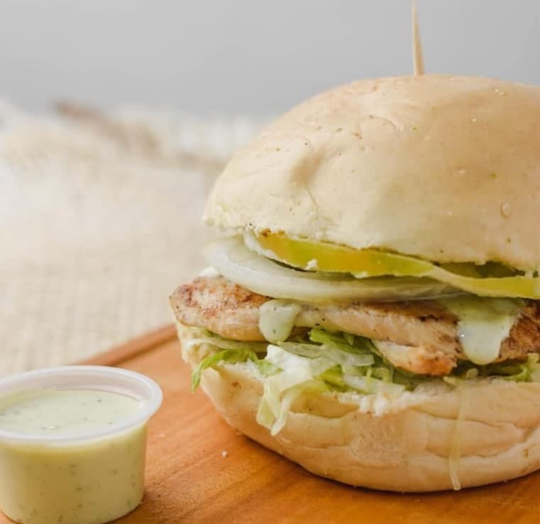 Hamburguesa de Pollo+ Papas Francesa+Gaseosa 400ml