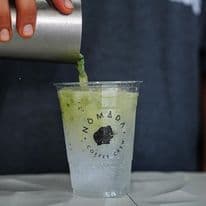 Malva Citrus en las Rocas