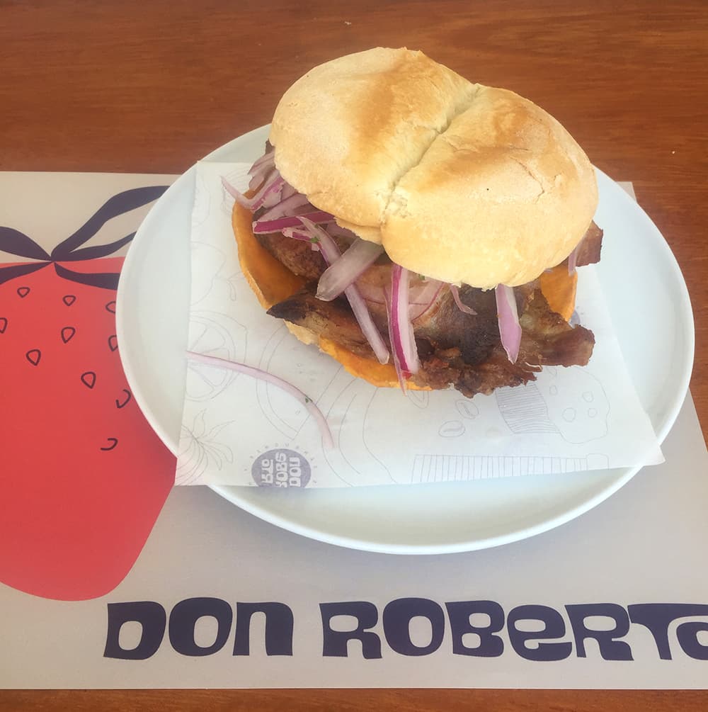 Sánguche Chicharrón