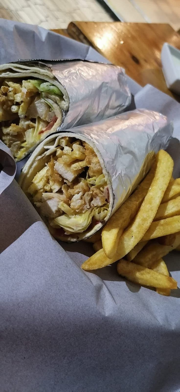 Shawarma de Pollo y Bebida Fría