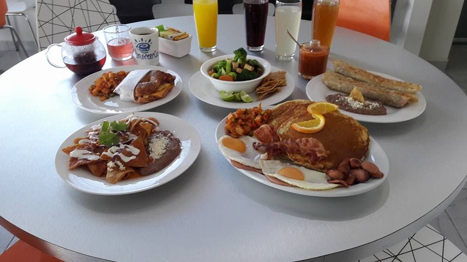 Omelette de Chicharrón Verde