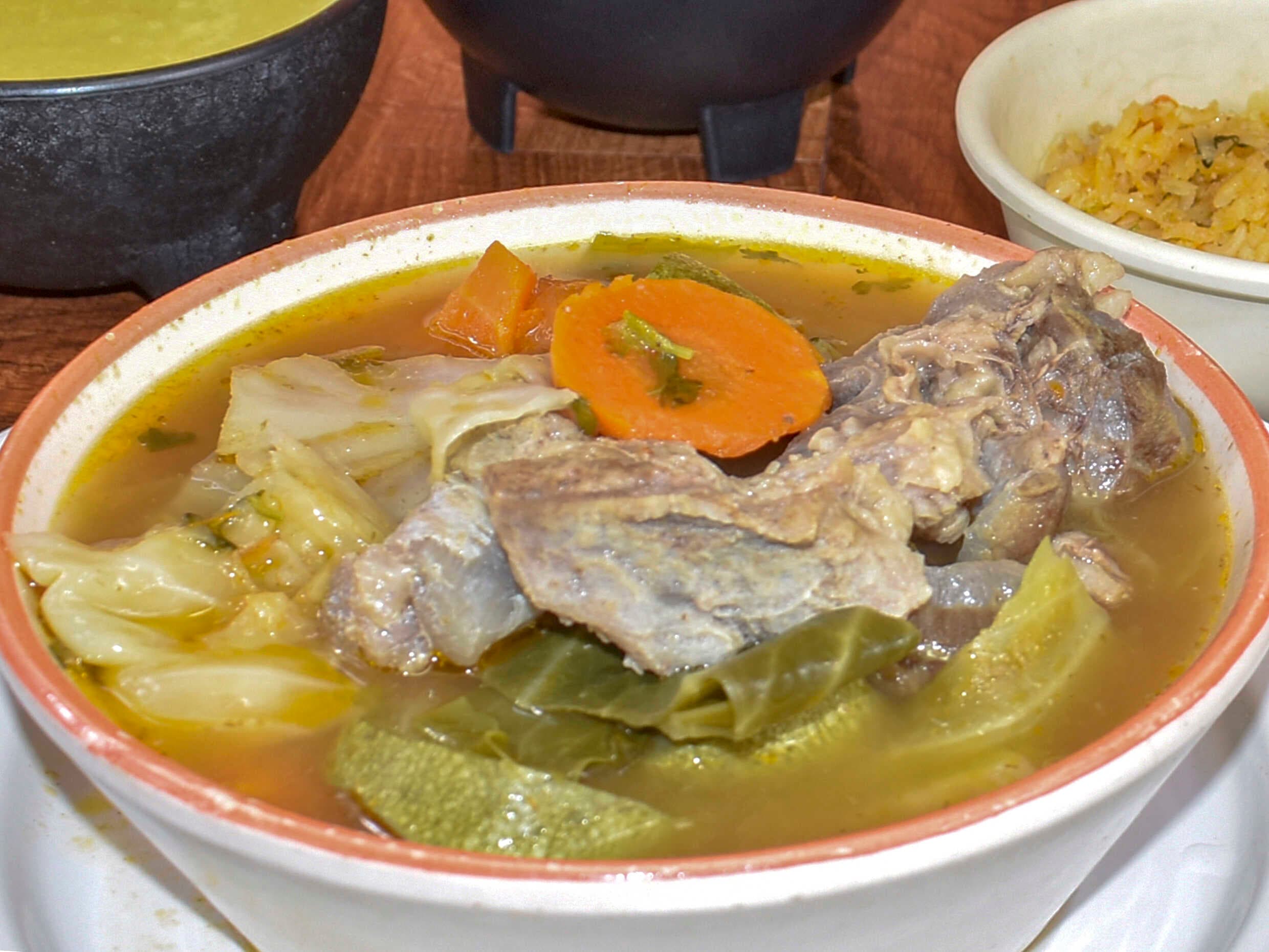 Caldo de Res