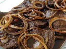 Bistec Encebollado