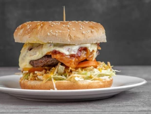 Hamburguesa Sencilla de Res en Promo