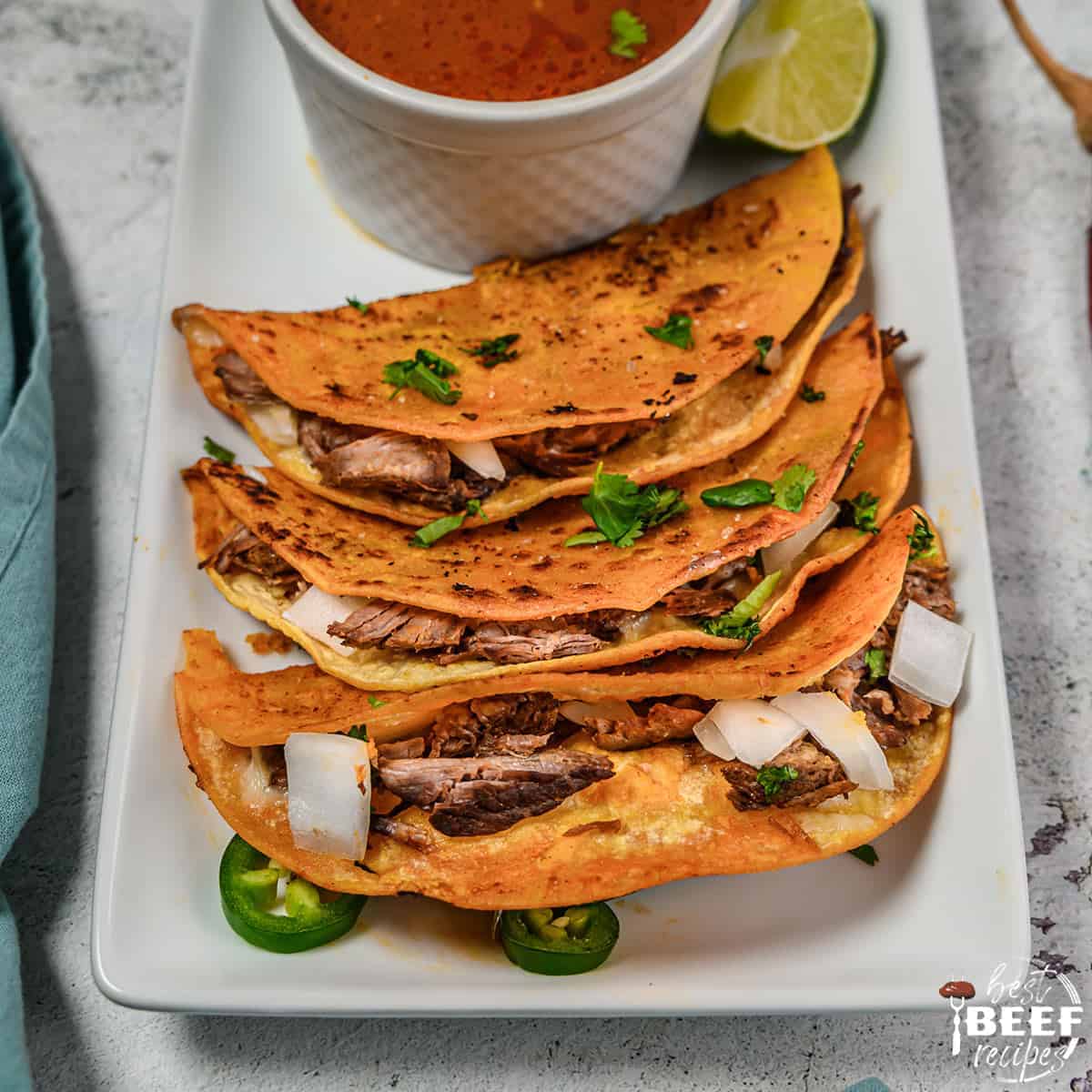 3 Tacos Dorados de Birria mas ¡Agua Gratis!