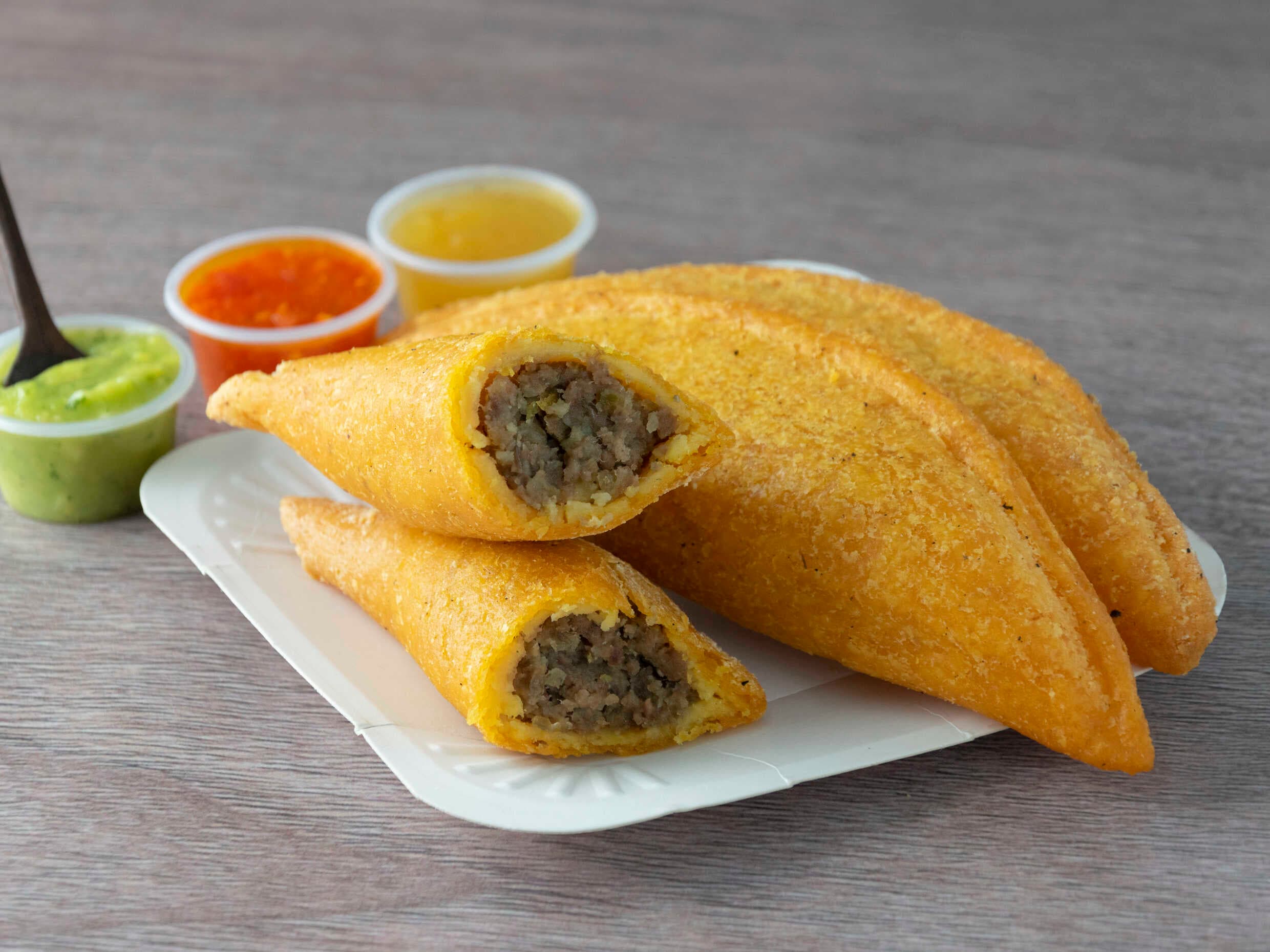 Paisa GRATIS + Combo Empanadas