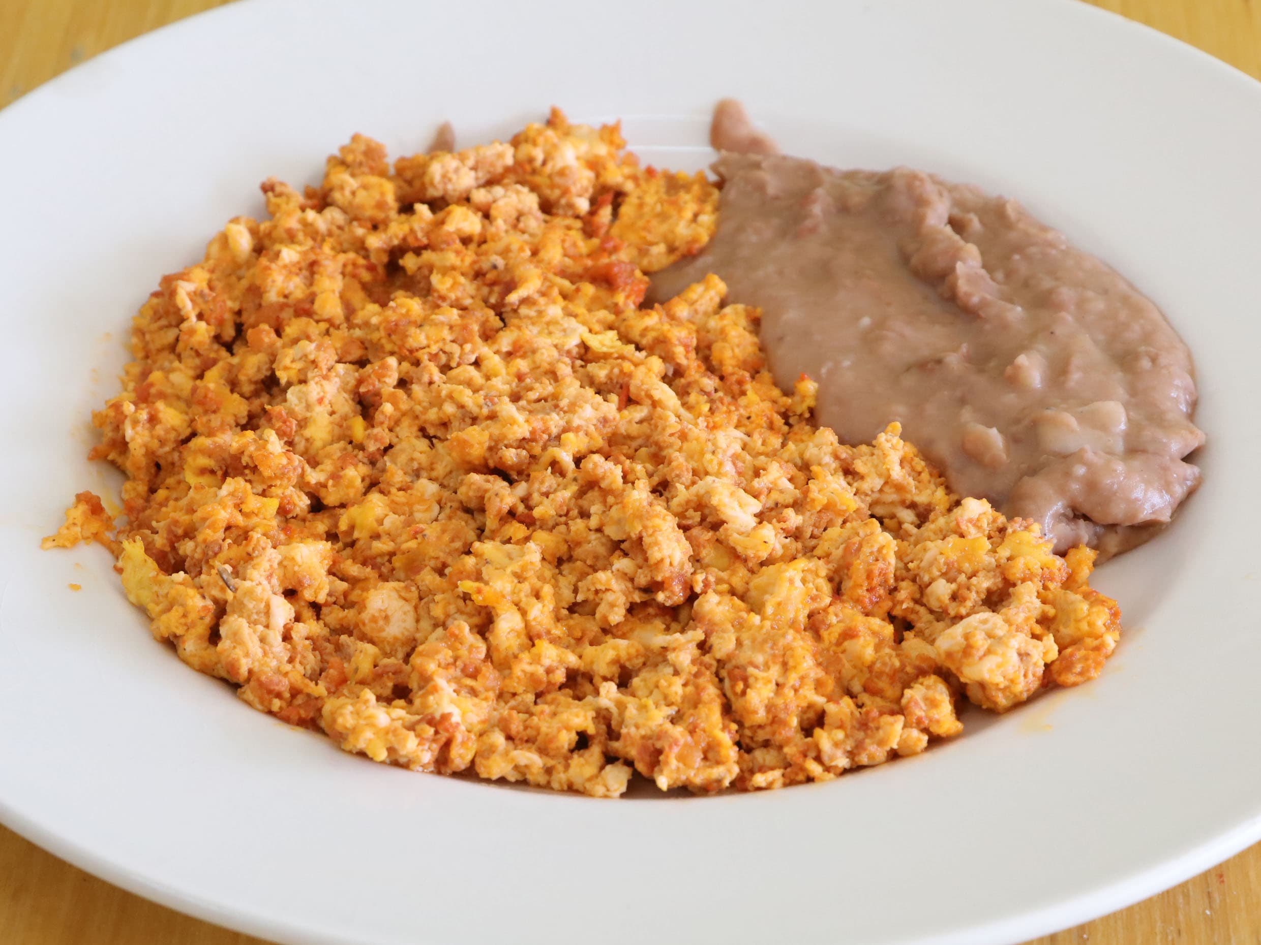 Huevos  con chorizo