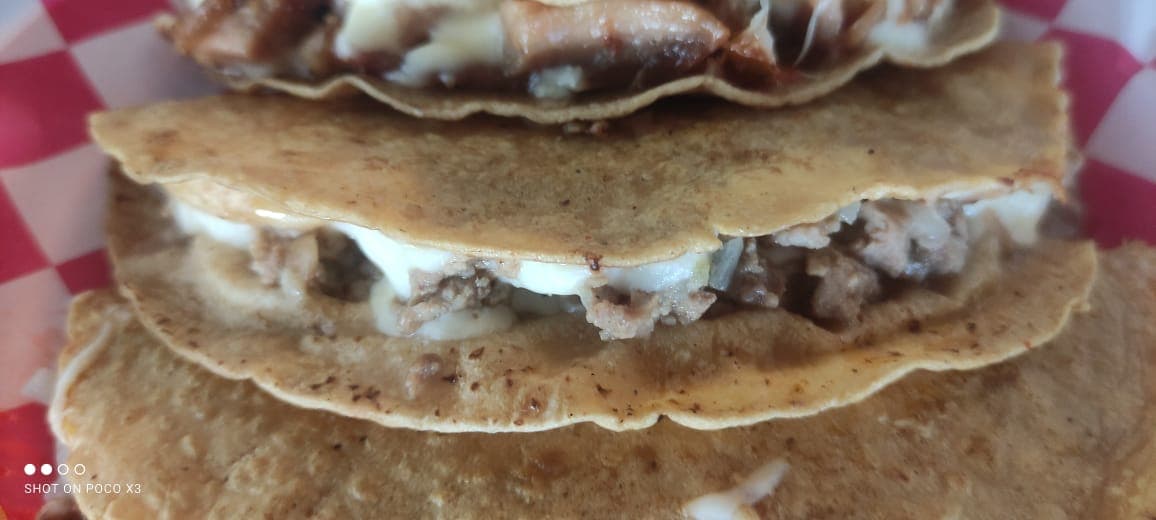 Quesadilla de Papas con Carne