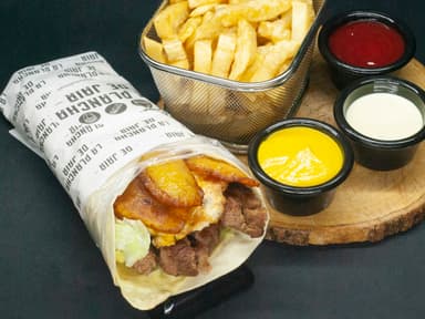 Enchilada a Lo Pobre con Hamburguesa