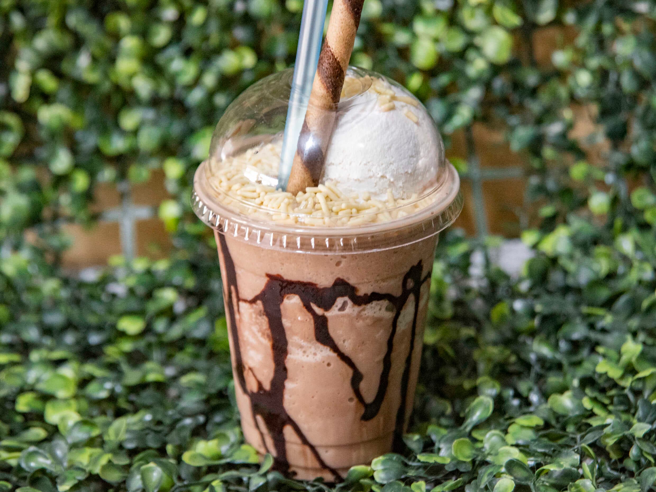 Frappe Cookies and Cream Chico