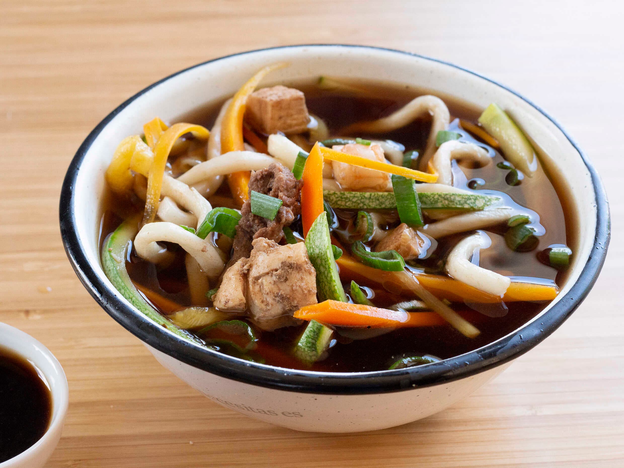 Udon Mixto
