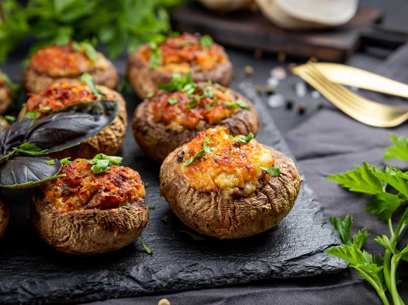 Champiñones Rellenos De Carnes Frías