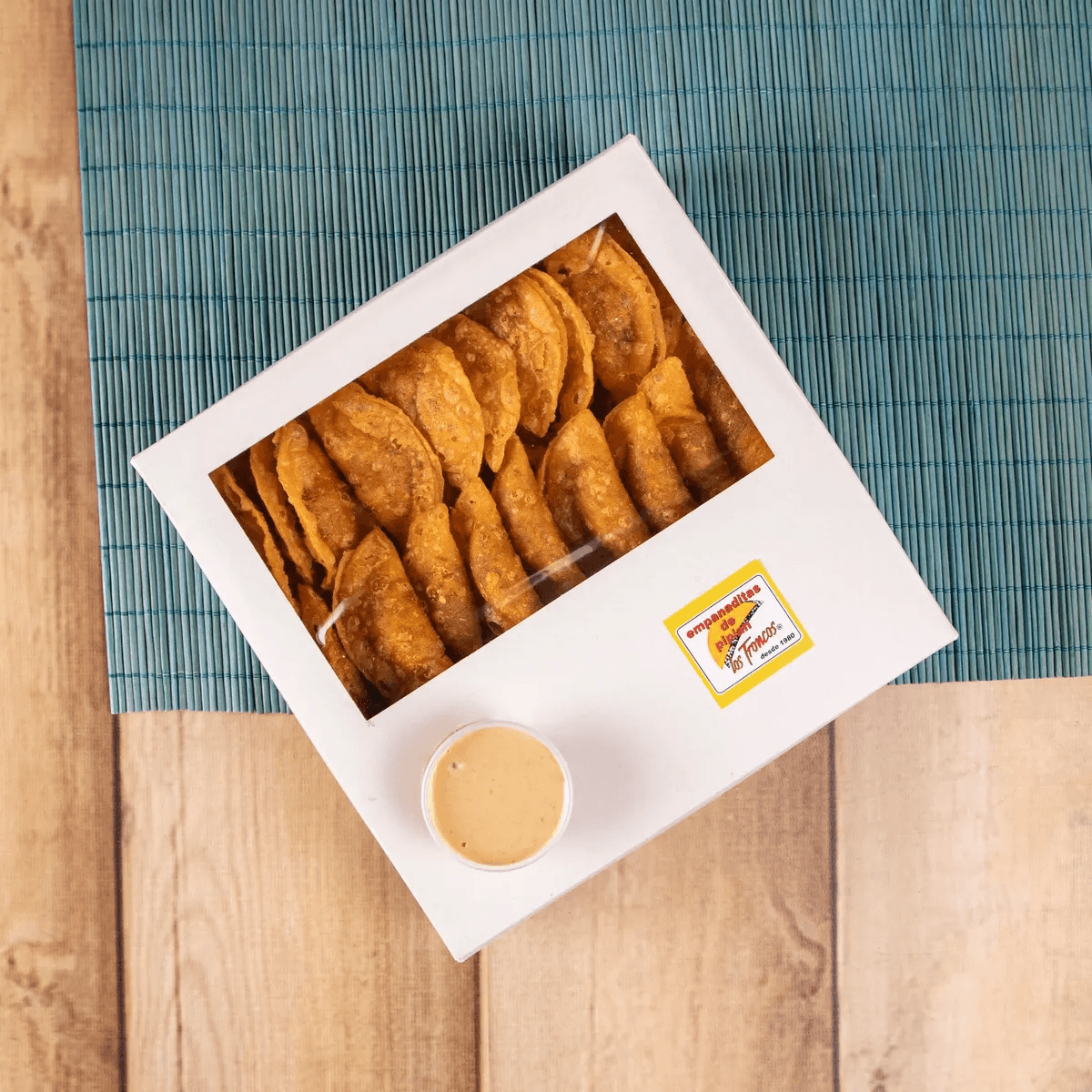 Caja Regalo de Empanaditas de Pipián x 25