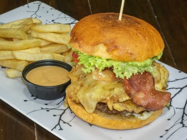 Hamburguesa Cielo Mar y Tierra
