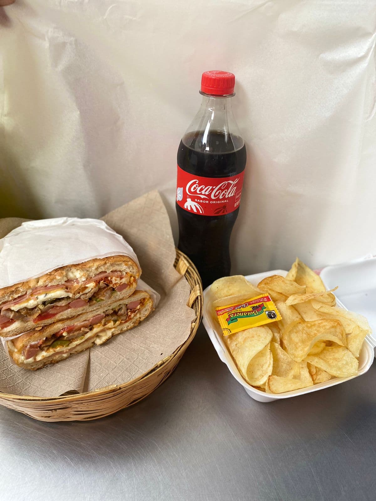 Combo-cubana+papas españolas y coca de  600