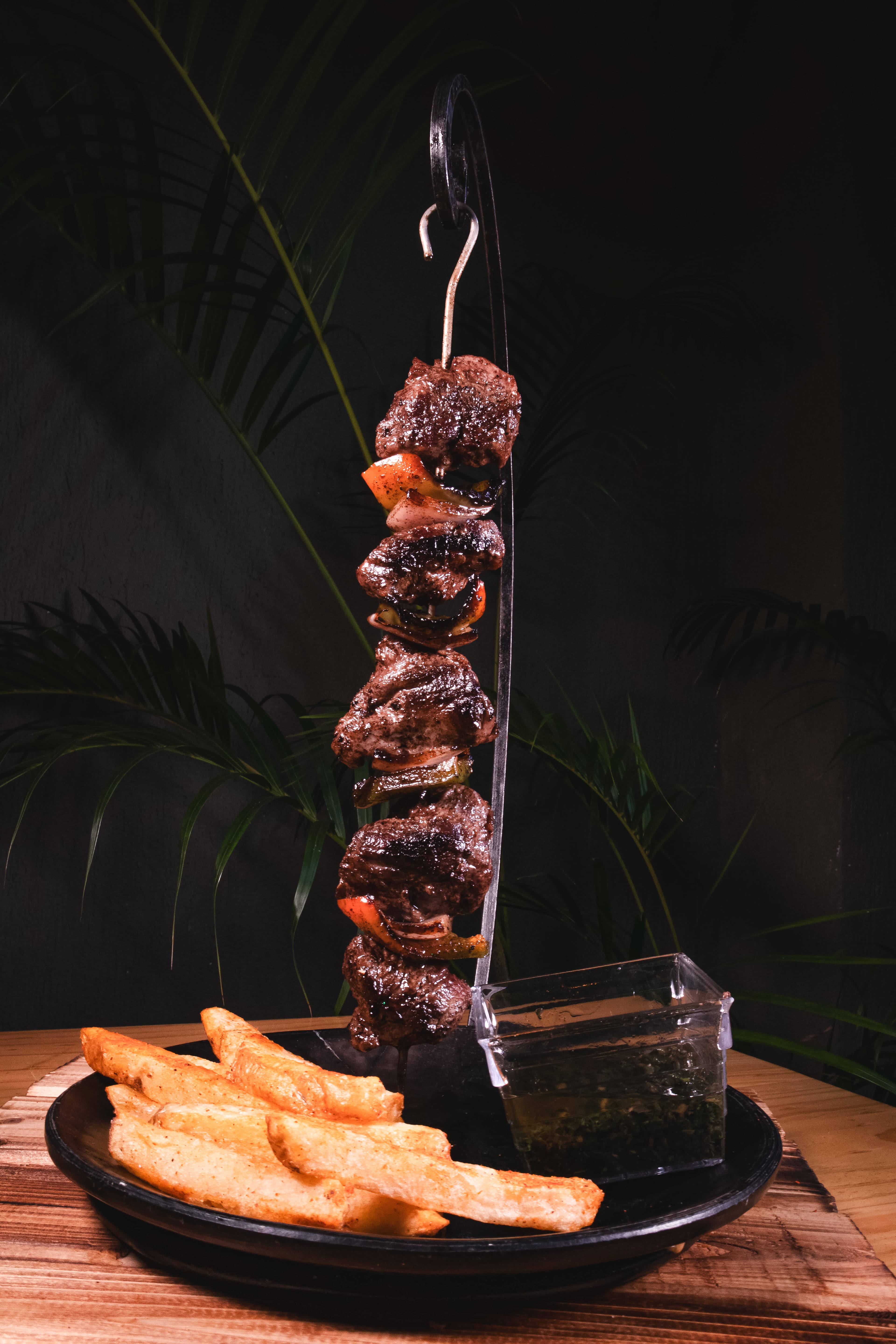Pincho de Res + papa francesa