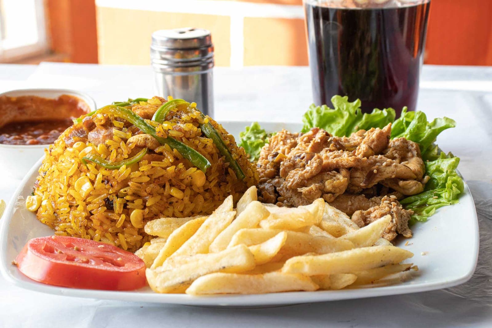 Arroz Paisa + Pollo Teriyaki + Papas + Gaseosa