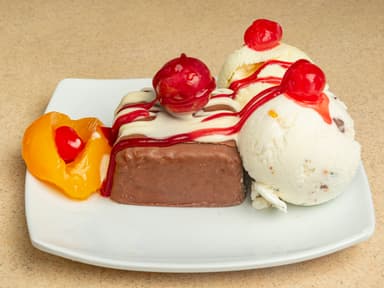 Brownie con Helado