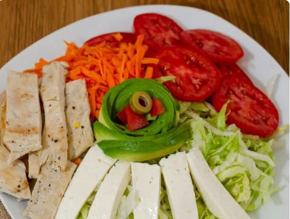 Pechuga y Ensalada Fresca Especial