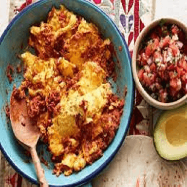 Huevos Revueltos con Chorizo
