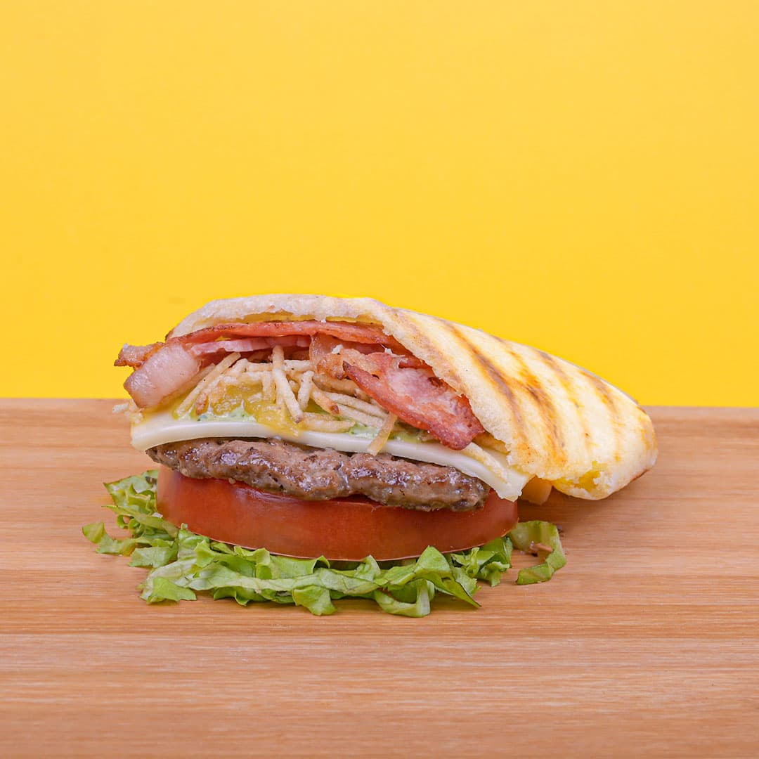 Arepa Hamburguesa especial