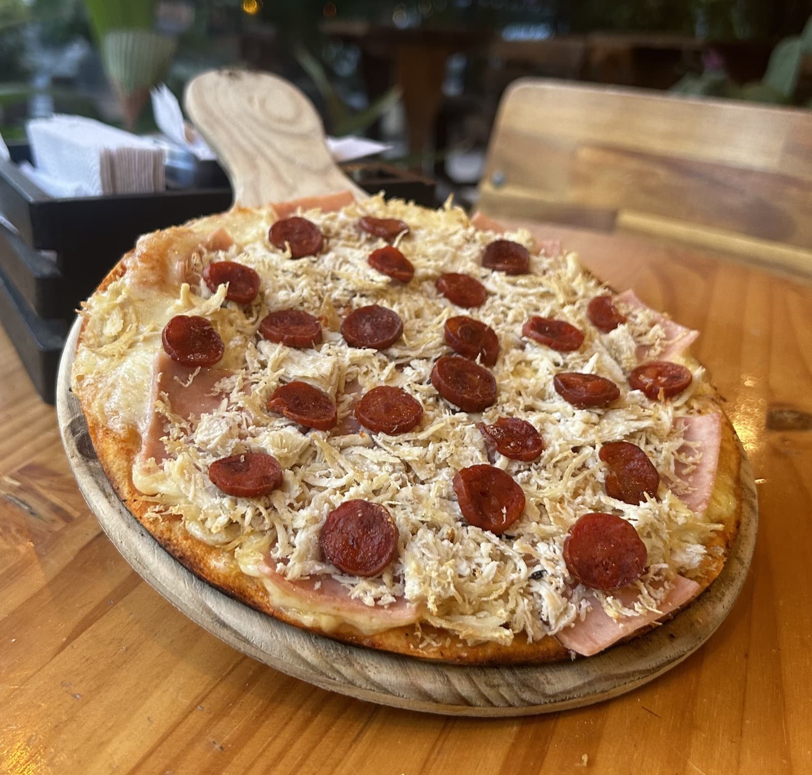 Pizza Tres Carnes Personal