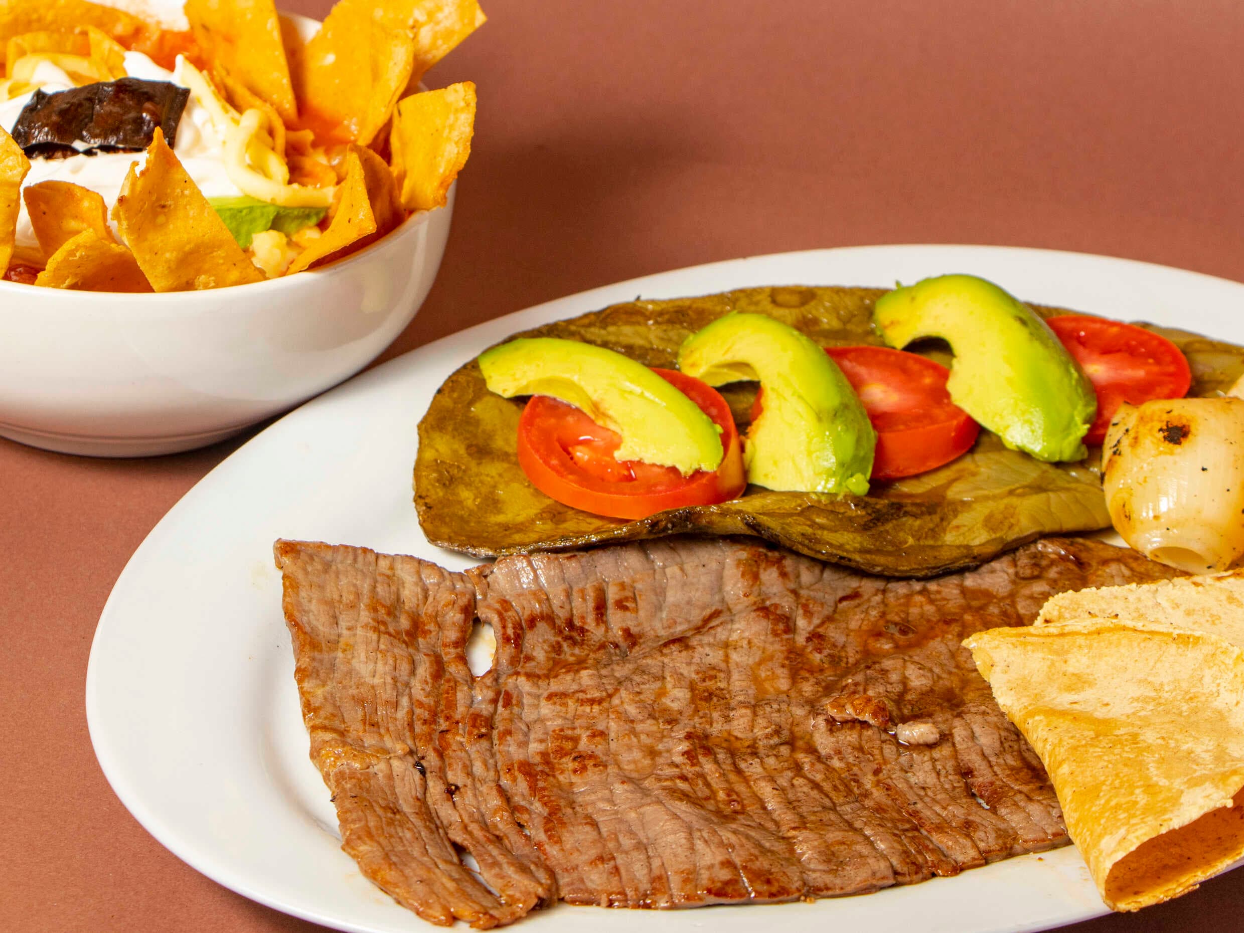 Combo-Cecina de Yecapixtla