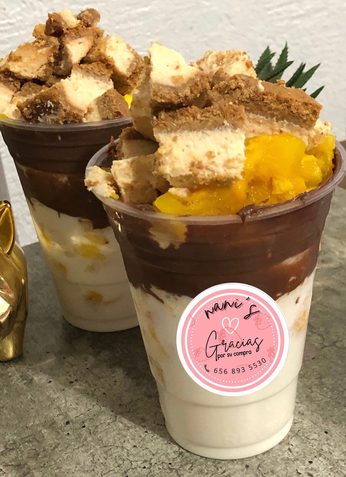 Mangos con Crema más Nutella y Pay 16 oz