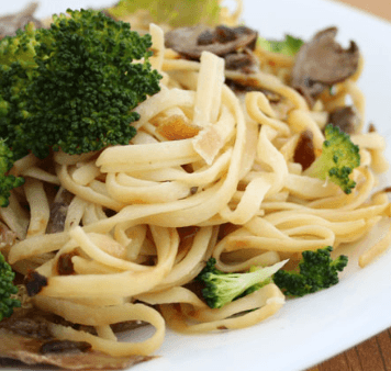 Pasta Brócoli y Champiñones