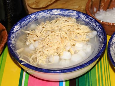 Pozole chico de Pollo