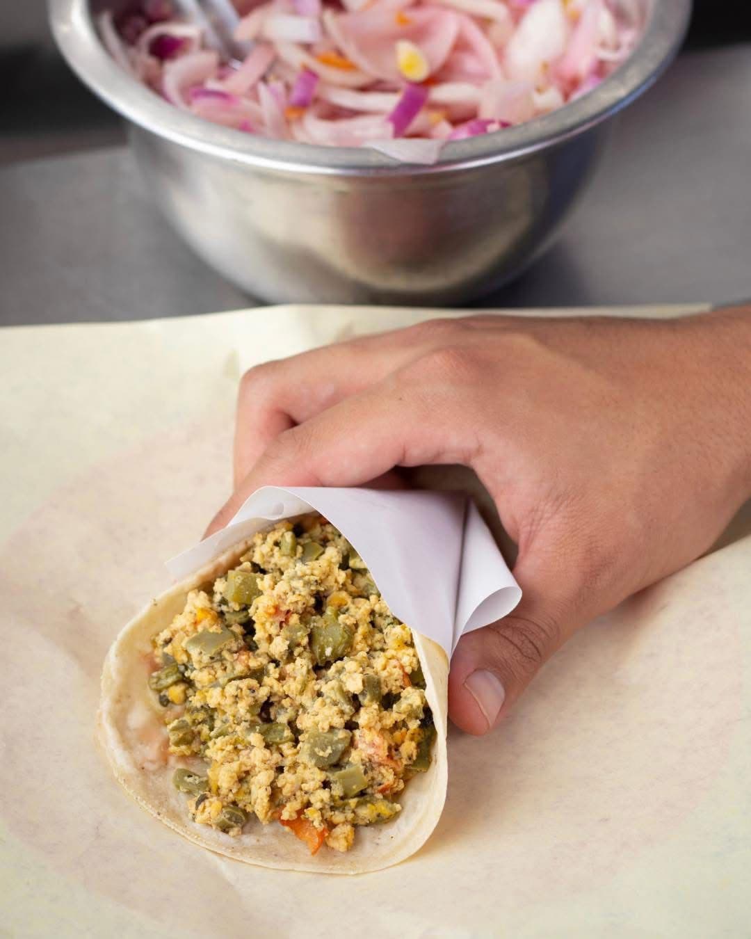 Tacos de Nopalitos con Huevo