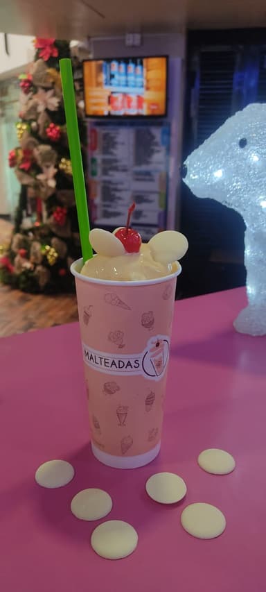 Malteada Extra Grande 3 Leches (22onz)