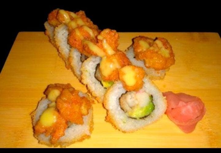 Mona Roll (12 bocados)🌟