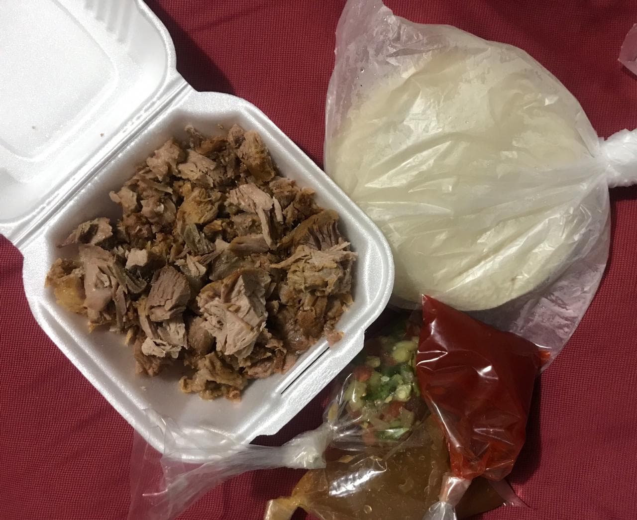 Paquete de carnitas con cuerito