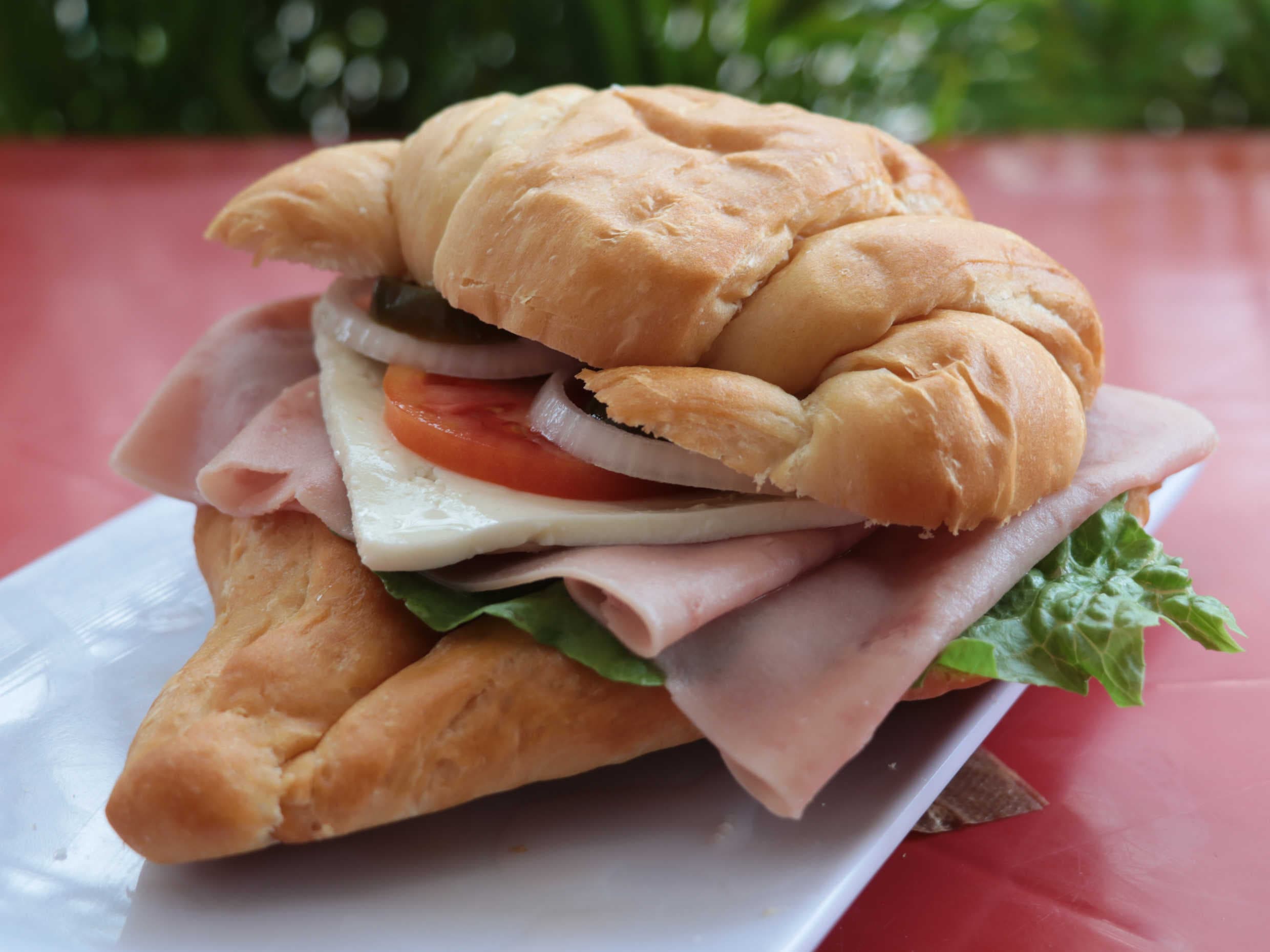 Sándwich De Jamón