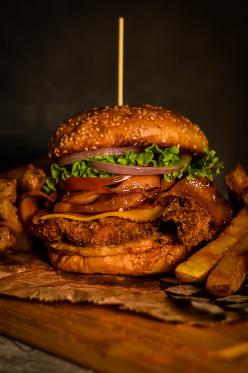 Burger Crunchy Chicken + papa francesa