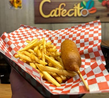 Corn Dog con Papas