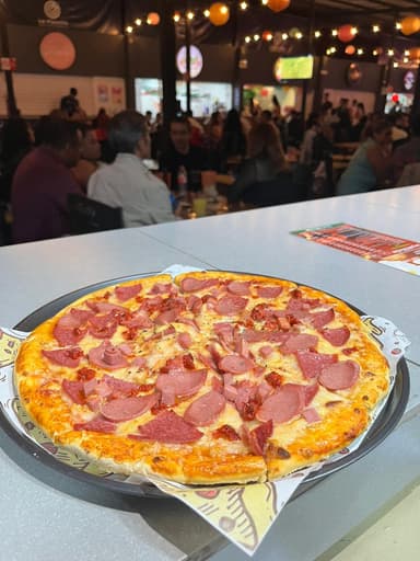 Pizza de Carnes Frías 10 Rebanadas