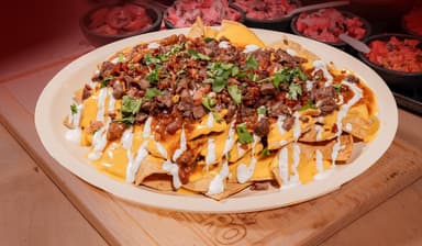 NACHOS CON ARRACHERA