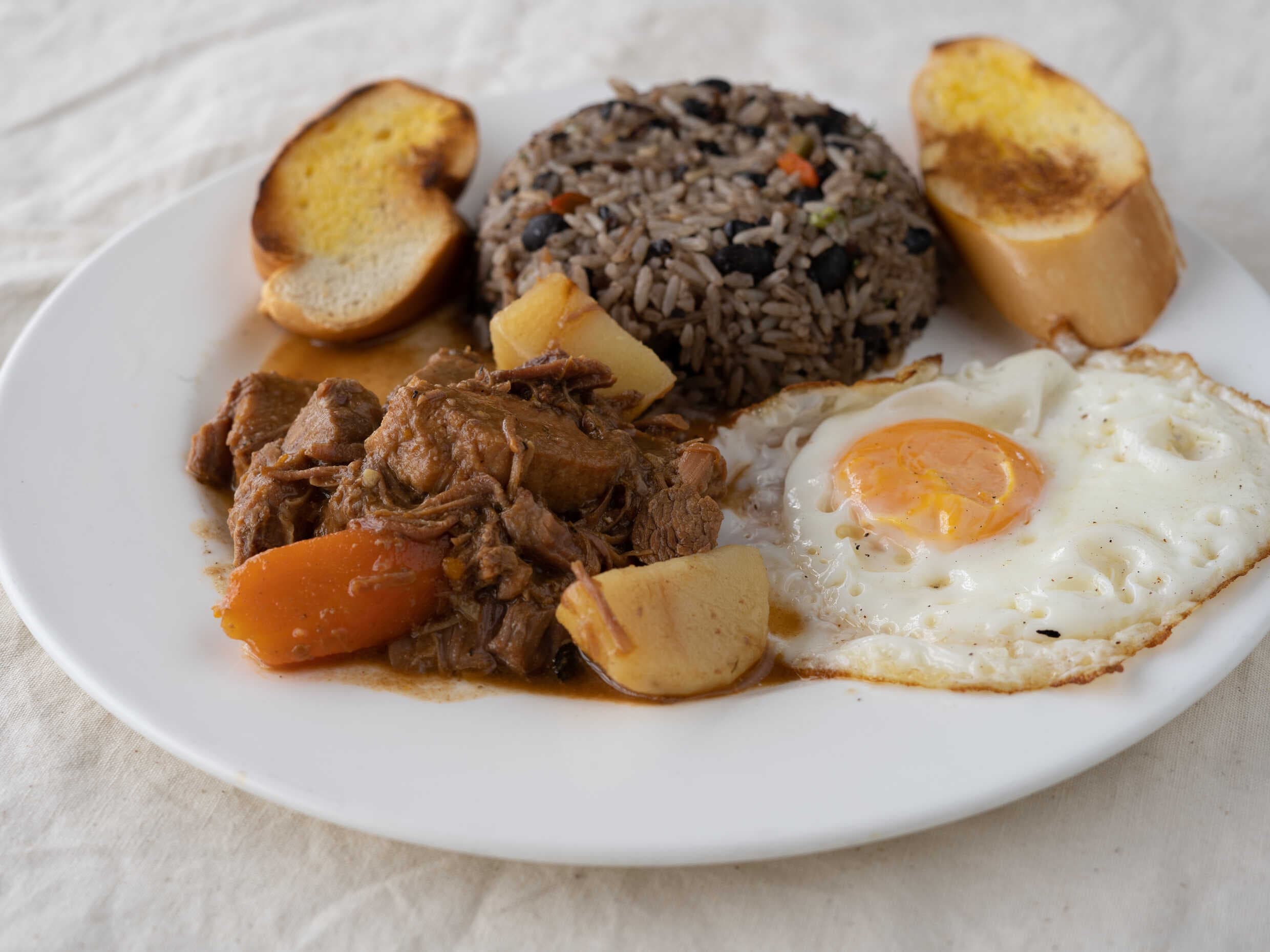 Arma Tu Desayuno + Bebida