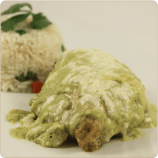 Pechuga de Pollo en Salsa Poblana