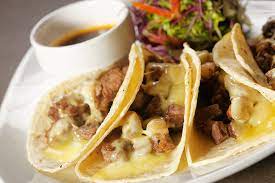 TACO DE CHULETA CON QUESO