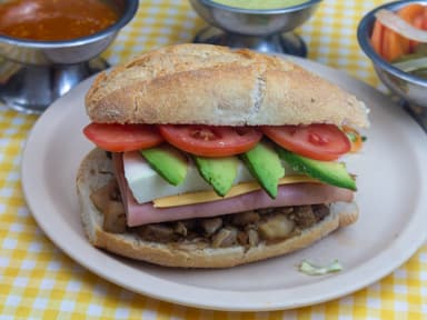 Torta Aguacate
