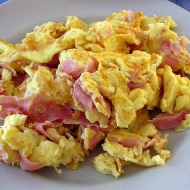 Huevos con Jamón