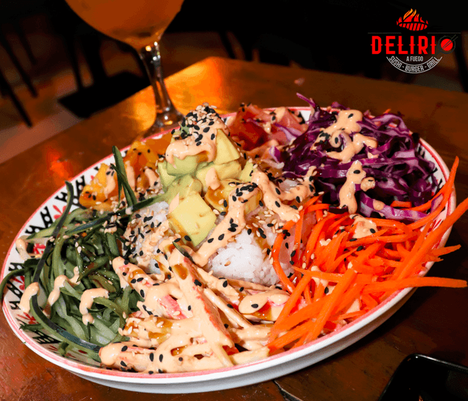 Poke Bowl de Salmon y Palmito de Cangrejo