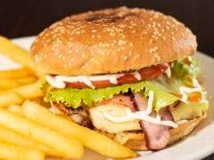 Hamburguesa + Papas + Coca Cola 355 ml