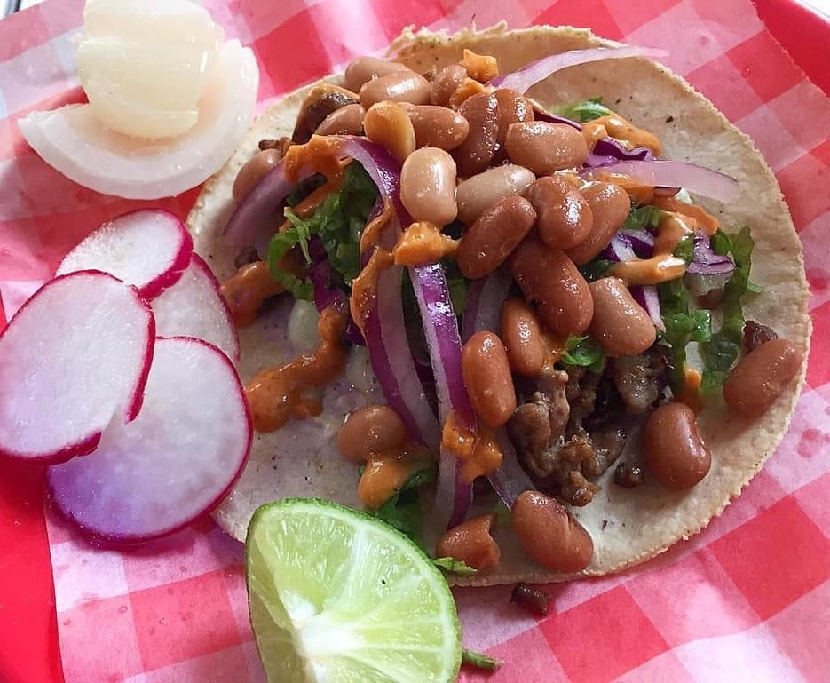 Orden de tacos de asada